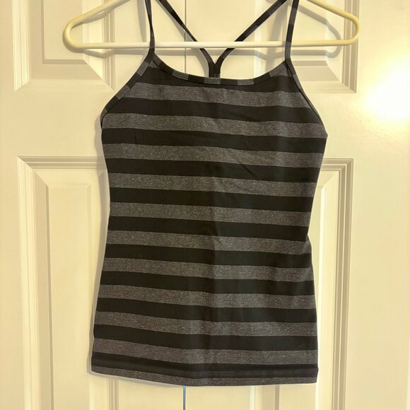 Lululemon Black and Grey Stripe Built in Bra Fitted Tank Top Women 4 - Picture 3 of 9
